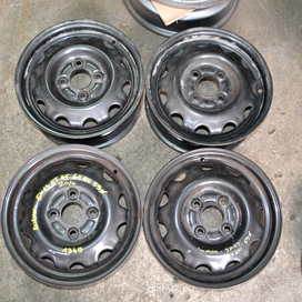 Subaru (1349)(MH) 13" 4x100 lemezfelni 