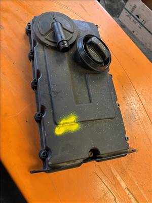 Volkswagen Touran I, Audi A3 (8P) 2.0 tdi 16v szelepfedél 