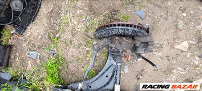 Nissan Leaf II Bal első bal első csonkállvány 