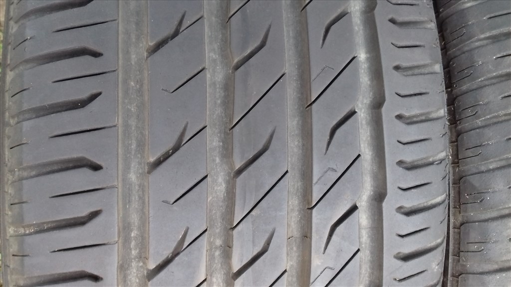  215/50 R18" használt Semperit nyári gumi 2db 5. kép
