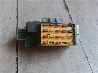 CHRYSLER PT CRUISER 99-06 Biztosítéktábla BCM BSI BSM SAM GEM modul 