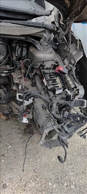 Ford Transit Connect bal első karosszéria negyed 