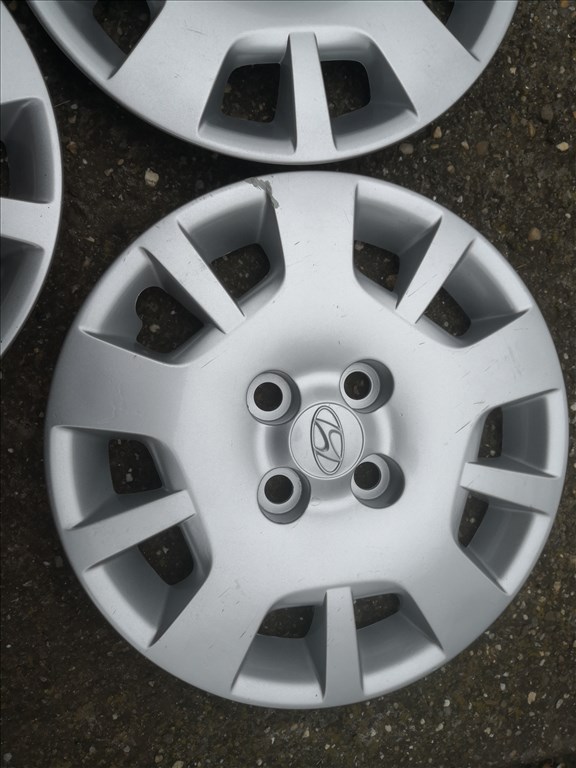 Hyundai 14-es gyári dísztárcsa 3db 3. kép