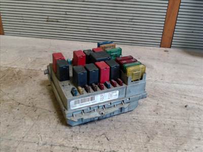 FIAT STILO 01.09-06.12 Biztosítéktábla BCM BSI BSM SAM GEM modul Motortér