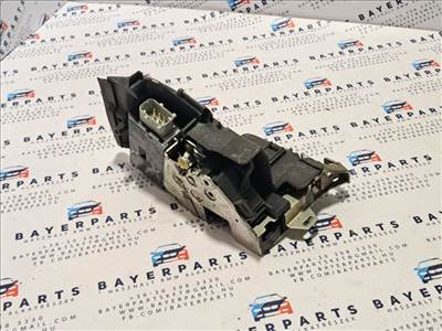 BMW E39 sedan touring bal első ajtó zár zárszerkezet - jobbkormányos