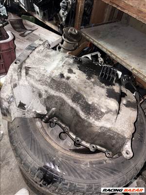 1111 018 64 R Renault Megane III - IV olajteknő k9kg6