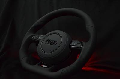 Audi A2 A3 A4 A5 A6 A7 Q5 Q7 A8 S-Line ÚJ Kormány 