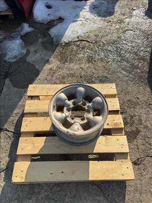 Felni Mitsubishi L200