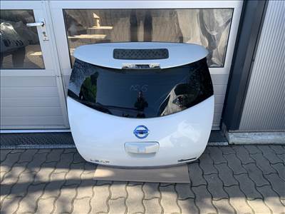Nissan Leaf csomagtérajtó 