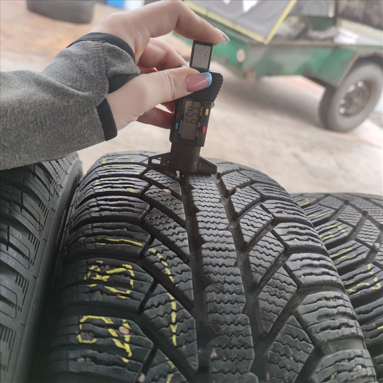 215/60 R16 Semperit téli gumi 50000ft a 4db/128/ 3. kép