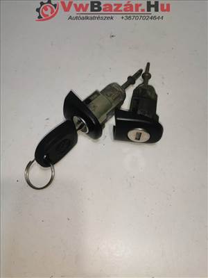 Ajtózárbetét VW GOLF IV