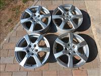  5x114.3 lyukosztású 6,5JJ 16" használt Brock alufelni