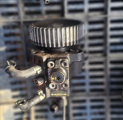 Opel Astra H, Opel Signum, Opel Vectra C, Opel Zafira B Nagynyomású szivattyú 88