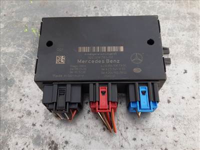Mercedes w204 C vonóhorog elektronika a2049007905