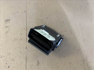 Opel Zafira B jobb oldali szellőző 13144399