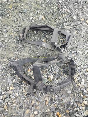 Mitsubishi Colt V lámpa tartó keret