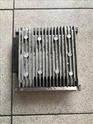 Skoda Superb II 3T erősítő 5C6035456