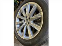 AUDI E-TRON - Gyári alufelni 20x9 20" 9J