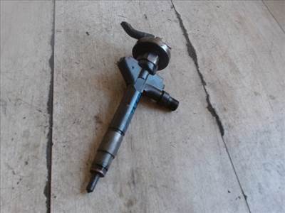 MAZDA MPV 99-05 Porlasztó