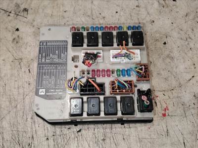 Nissan X-Trail (T31) Biztosítéktábla Motortér *143786*