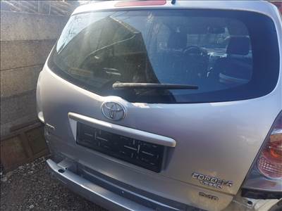 Toyota Corolla Verso (AR10) csomagtér ajtó 