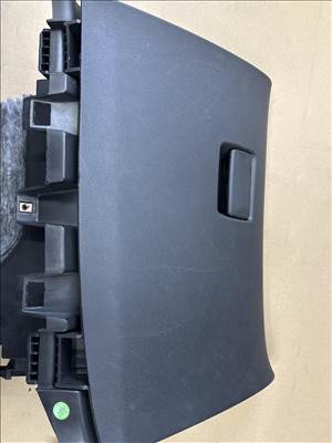 Opel Astra J kesztyűtartó tn3049