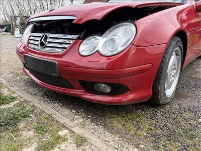 Mercedes C 180 Kompressor Sportcoupé Amg első lökhárító 