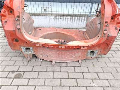 Nissan Micra (K14) hátfal