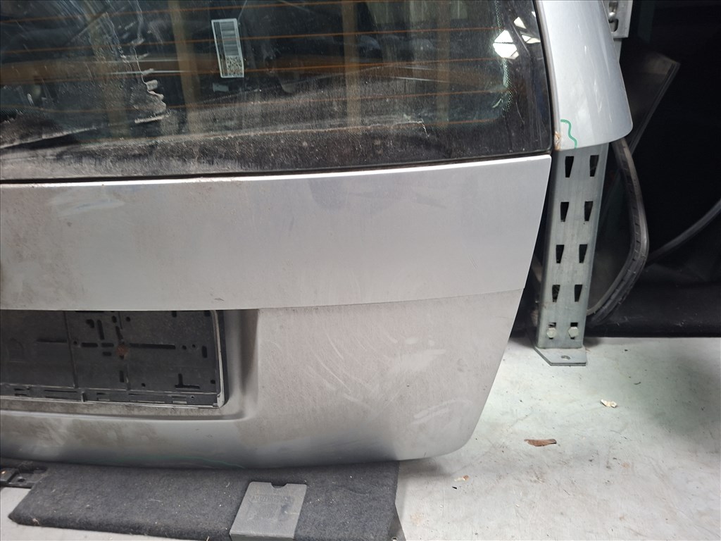 Volkswagen Golf IV kombi, Bora kombi csomagtérajtó LA7W (29523,29524) 2. kép