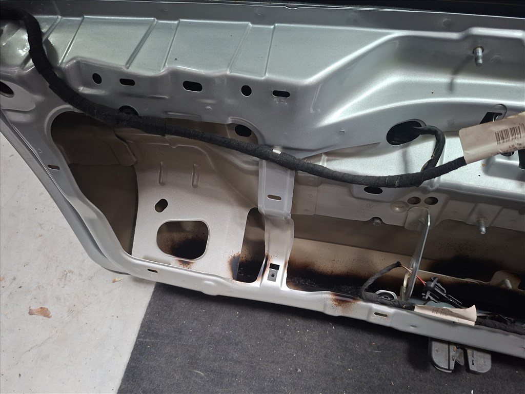 Volkswagen Golf IV kombi, Bora kombi csomagtérajtó LA7W (29523,29524) 11. kép