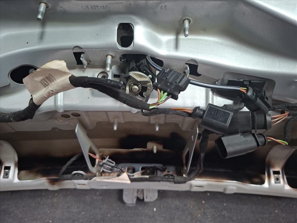 Volkswagen Golf IV kombi, Bora kombi csomagtérajtó LA7W (29523,29524) 12. kép