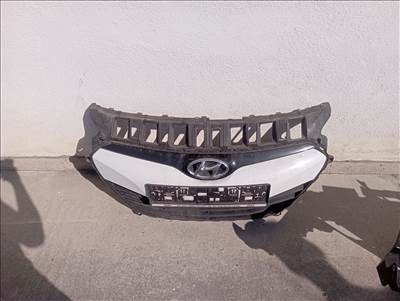 Hyundai i30 hűtő diszrács