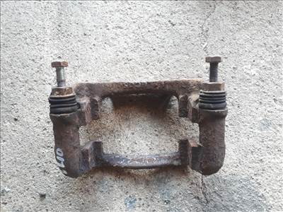 Renault Clio II első féknyereg tartóvas hűtött tárcsához