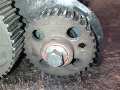 Volkswagen Golf IV Vezérműkerék *151821* 036109111g