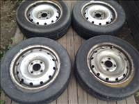  4x108 lyukosztású gyári Citroen/Peugot lemezfelni, rajta 175/65R14 Maxxis nyári gumi 