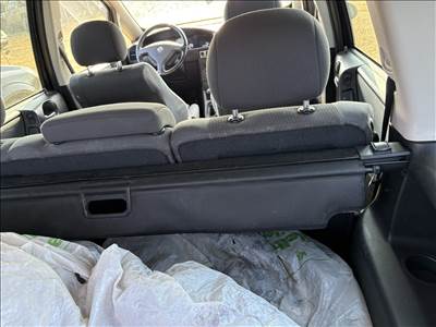 Opel Zafira A csomagtér roló 