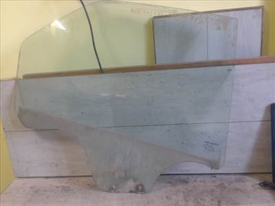 DACIA LOGAN 04.11-08.06 Jobb hátsó ajtóüveg
