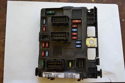 Citroen, Peugeot motortéri biztosítéktábla, BSM modul! 9650618480, BSM-B3