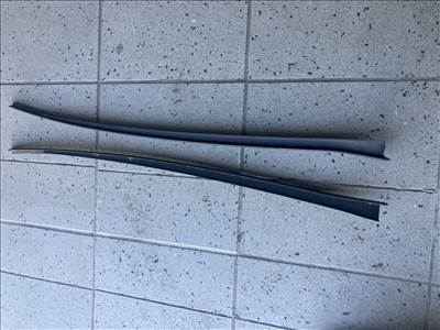 Skoda Superb II szélvédő díszléc 