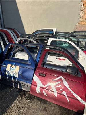 Bal/jobb első ajtó Ford Ranger/Mazda B2500