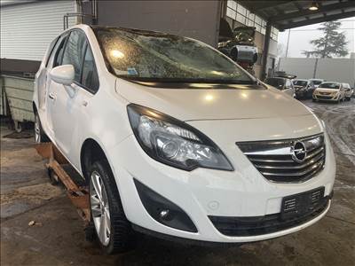 Opel Meriva B bontott alkatrészei