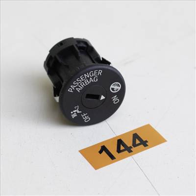 BMW 1er E81-E87-E82-E88, 3er E90-E91-E92-E93, MINI R56-R55 Clubman légzsák kapcsoló