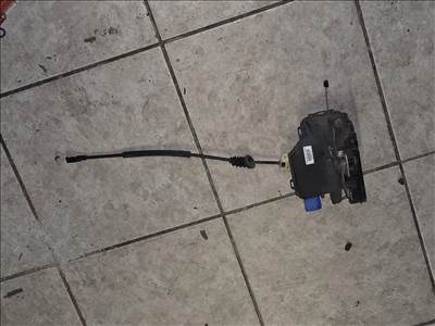 Seat Cordoba II 1.4 16V ajtózár 