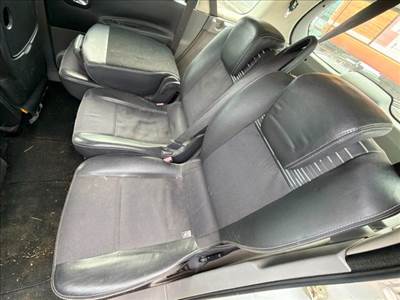 Renault Scénic II Jobb hátsó Fejtámla *160100*