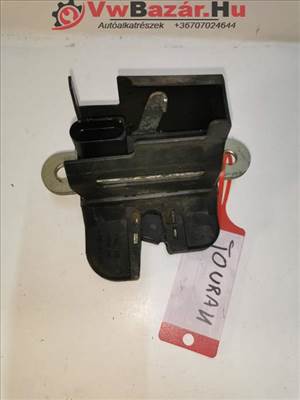 Csomagtérajtó zárszerkezet VW TOURAN 3C9827645A