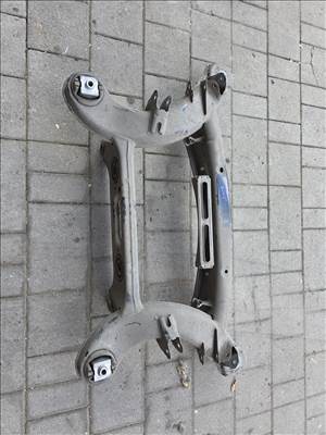 Mercedes E-osztály W212 212 E osztály rozsdamentes hátsó bölcső 