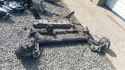 Ford Fiesta MK7 Eladó gyári, bontott rozsdamentes hátsó híd. Komplett