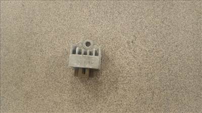 Honda Lead SCV 100 feszültségszabályzó 