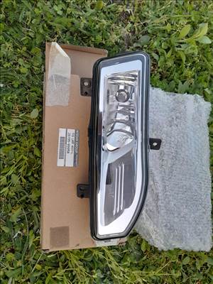 Nissan Leaf bal első halogén ködfényszóró gyári új 261558995a