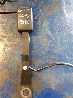 Suzuki Grand Vitara 05- Bal Első Biztonsági Öv Csatlakozó